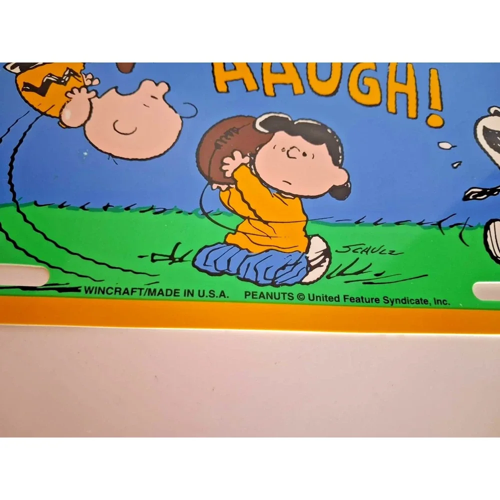 Peanuts Novelty License Plate Snoopy Charlie Brown Lucy Plastic Decorative 6x12